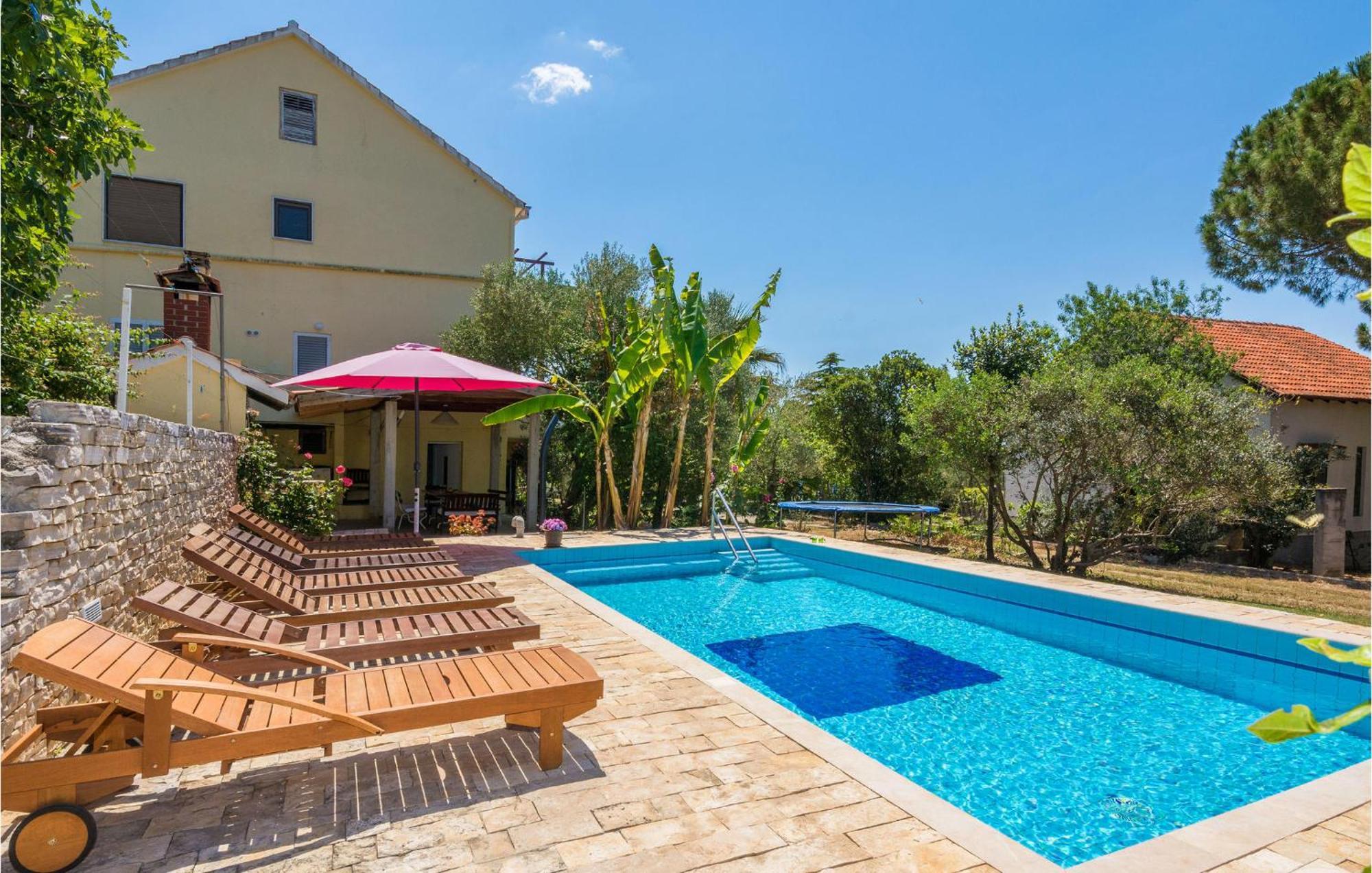 8 Bedroom Gorgeous Home In Kožino Εξωτερικό φωτογραφία